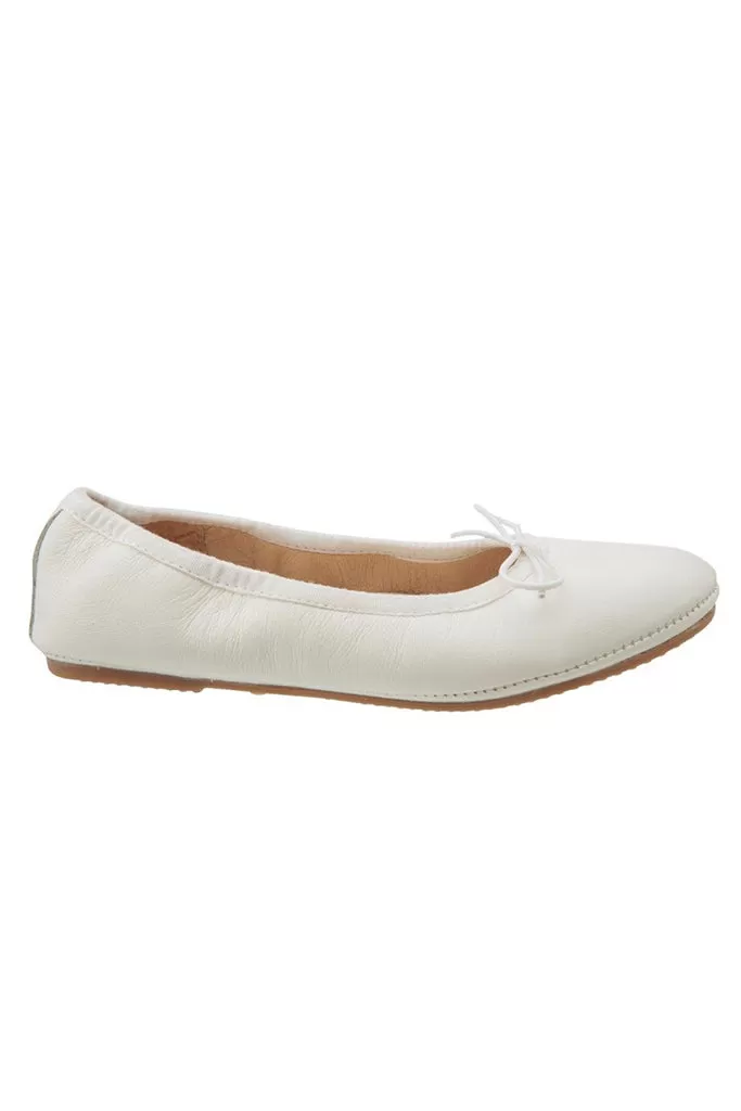 Cruise Ballet Flat - White