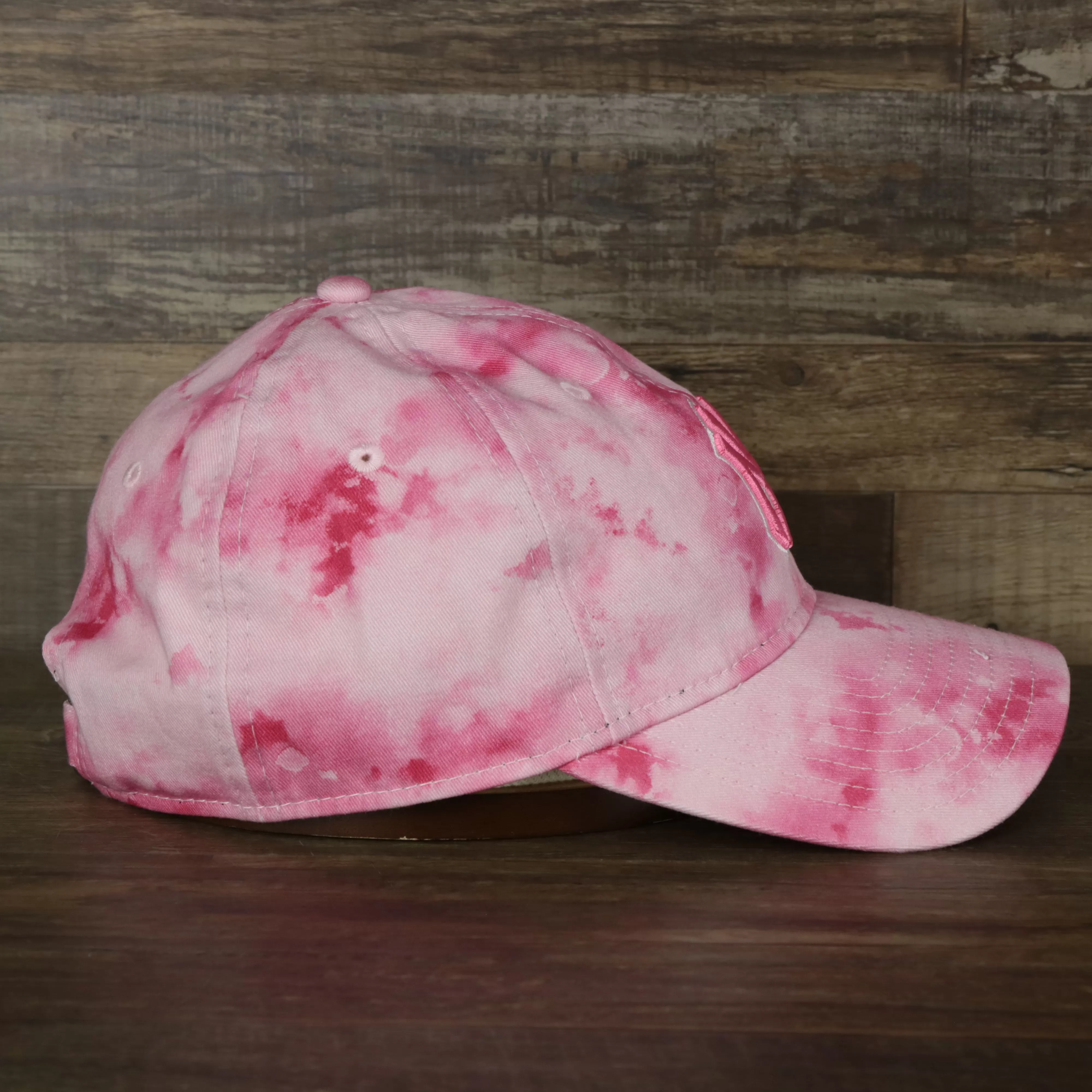 New York Yankees 2022 Mother’s Day On-Field 9Twenty Women’s Dad Hat | Pink Tye Dye